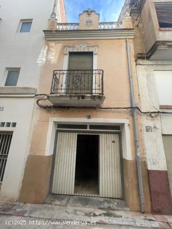 SE VENDE CASA PARA REFORMAR - VALENCIA