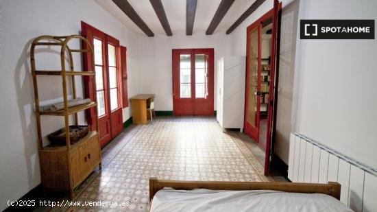 Habitación en apartamento de 5 dormitorios en Barri Gòtic - BARCELONA