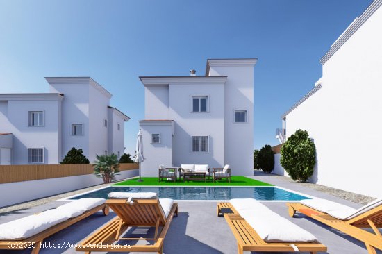 Villa en venta a estrenar en Castalla (Alicante)