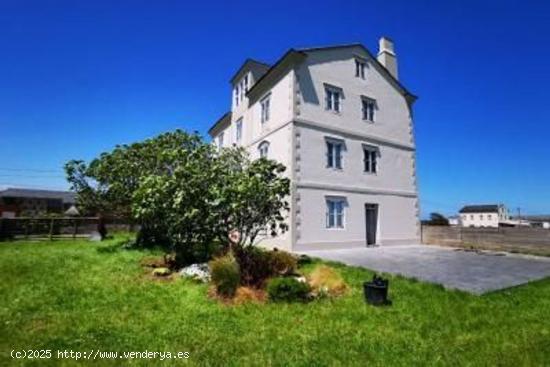 IMPRESIONANTE CASA INDIANA EN EL OCCIDENTE ASTURIANO - ASTURIAS