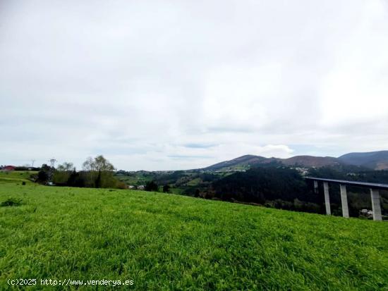 Gran terreno edificable en Setienes, Valdés - ASTURIAS