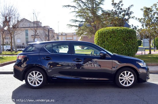 Lexus CT 200h Hybrid 136cv - VILLARES DE LA REINA