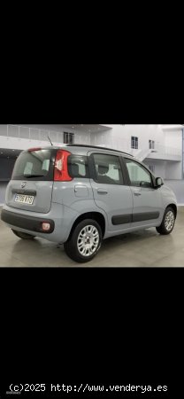 Fiat Panda .panda  Lounge 1.2 de 2019 con 55.000 Km por 7.500 EUR. en Malaga