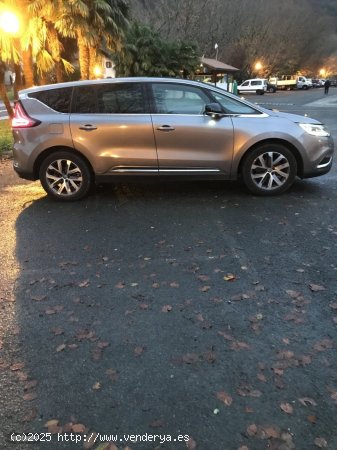 Renault Espace 1.6 dci 160 cv Energy Twin Turbo de 2017 con 137.000 Km por 17.900 EUR. en Guipuzcoa