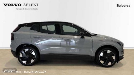 Volvo EX30 EX30 Plus, Single Motor Extended Range, Electrico de 2024 con 7.432 Km por 34.990 EUR. en