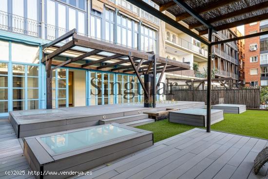 Impresionante piso principal con terraza de ensueño en Plaza Urquinaona - BARCELONA