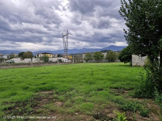 Casa con terreno - LEON