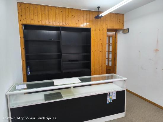 LOCAL COMERCIAL EN VENTA EN SANTIAGO - A CORUÑA