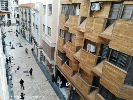 Oficina en el Centro Histórico de Gandia con posibilidad de hacer vivienda - VALENCIA