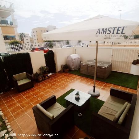 Duplex Villamartin con amplio patio - ALICANTE