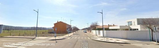 CONJUNTO DE 4 TERRENOS EN VILLARODRIGO - LEON