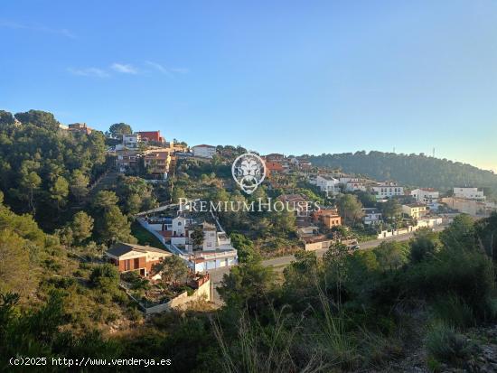  Terreno con vistas despejadas en Quintmar - BARCELONA 