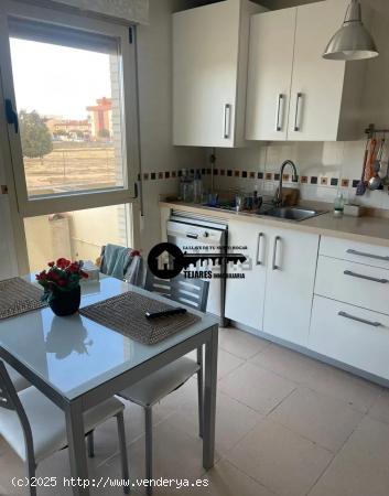 INMOBILIARIA TEJARES VENDE CHALET ADOSADO ZONA FACULTAD DE MEDICINA - ALBACETE