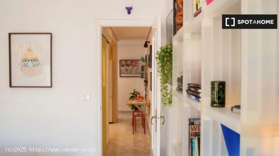 Apartamento de 2 dormitorios en alquiler en Ciutat Vella, Valencia - VALENCIA