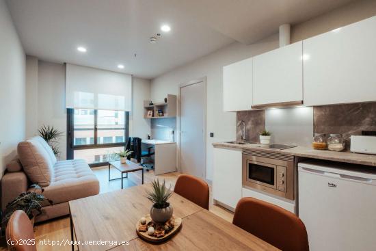  Se alquila habitación en residencia en Barcelona - BARCELONA 