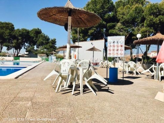 Chalet en venta en Torrevieja (Alicante)