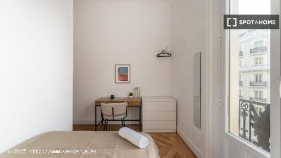 Increíble habitación en alquiler en Madrid - MADRID