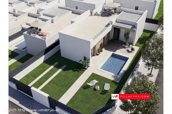  Villa en venta a estrenar en San Miguel de Salinas (Alicante) 