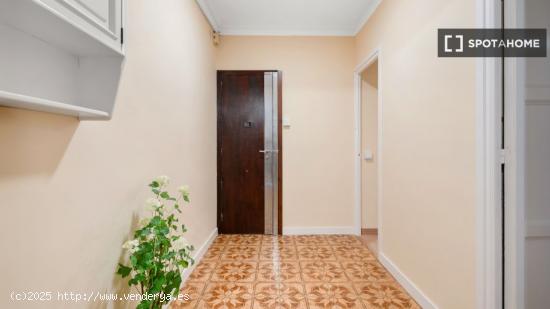 Habitación en piso compartido en Cornellà de Llobregat - BARCELONA