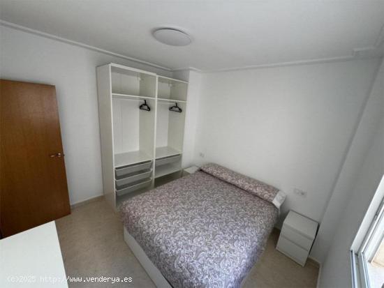 GRAN ÁTICO EN TORREVIEJA, 2 HAB, 1 BAÑO - ALICANTE