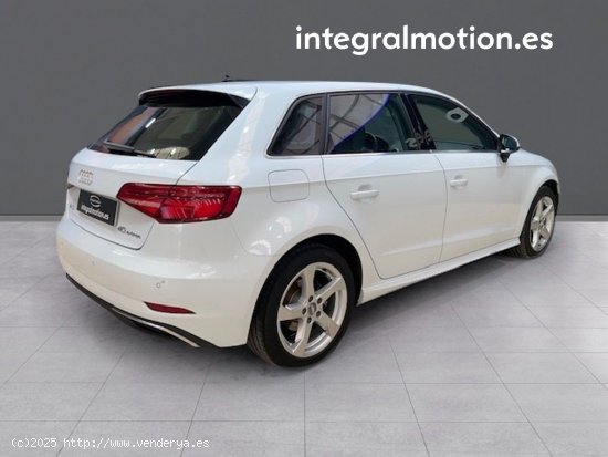 Audi A3 Sportback S line 40 e-tron 150kW S tron - A Grela