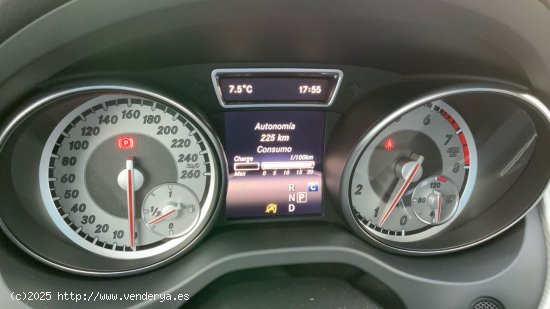 Mercedes GLA (+)1.6 GLA 200 URBAN 156 5P - Leganés