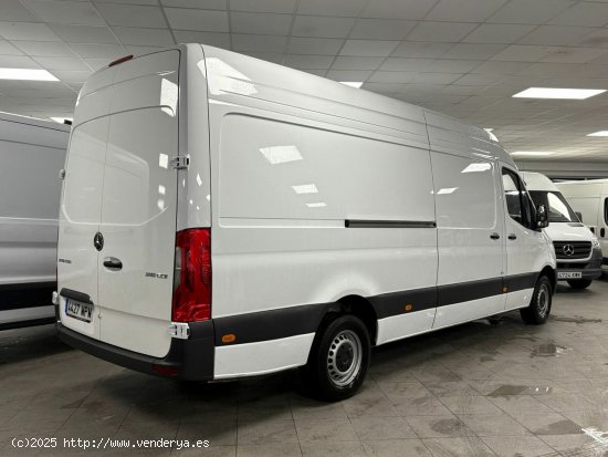 Mercedes Sprinter 315CDI 15M3 SPRINTER (907) 315CDI FURGON LARGO - Lugo