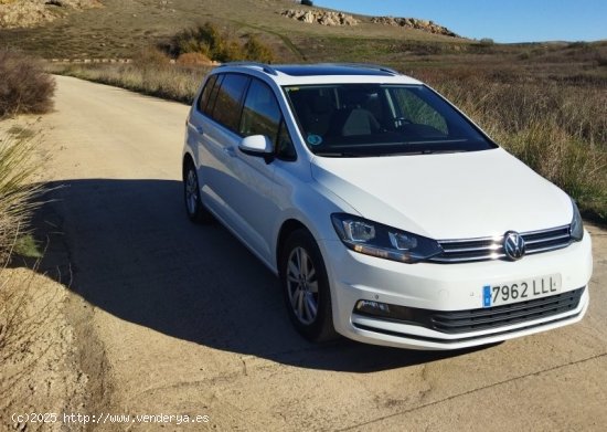  Volkswagen Touran R-Line 2.0 TDI 110kW (150CV) DSG de 2020 con 197.000 Km por 20.000 EUR. en Ciudad  