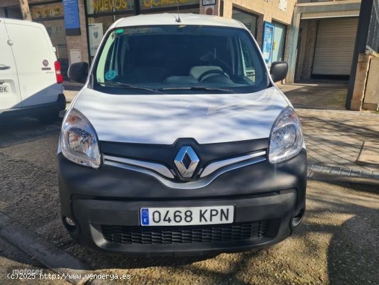 Renault Kangoo 1.5dci 75 cv furgon de 2018 con 155.000 Km por 6.795 EUR. en Madrid