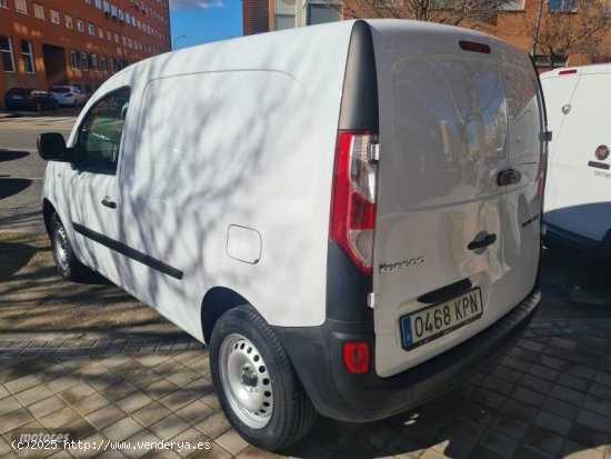 Renault Kangoo 1.5dci 75 cv furgon de 2018 con 155.000 Km por 6.795 EUR. en Madrid