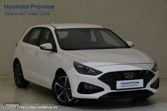 Hyundai i30 1.5 DPI Klass SLX 110 de 2024 con 8.659 Km por 20.990 EUR. en Pontevedra