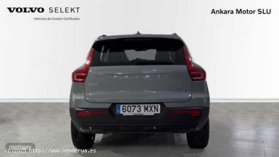 Volvo XC40 2.0 B3 PLUS DARK AUTO 5P de 2024 con 10 Km por 39.500 EUR. en Alicante