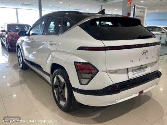 Hyundai Kona Electric Tecno 2C 160kW de 2023 con 11.469 Km por 35.900 EUR. en Almeria