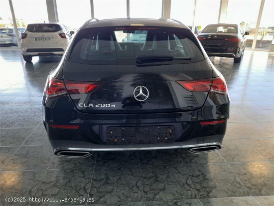 Mercedes CLA 200 D DCT 4MATIC Shooting Brake - 