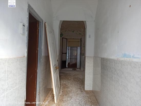 Estupenda casa para reformar - BADAJOZ