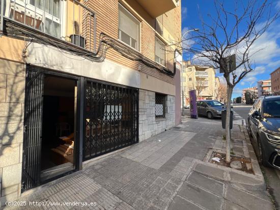  LOCAL COMERCIAL EN VENTA - BARCELONA 