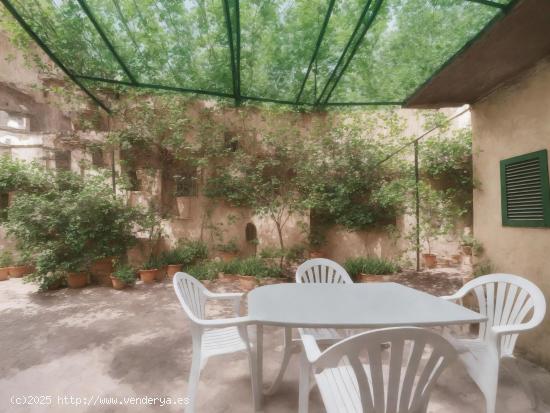 Casa de pueblo con  maravillosas vistas a la montaña en Puigpunyent, Mallorca - BALEARES