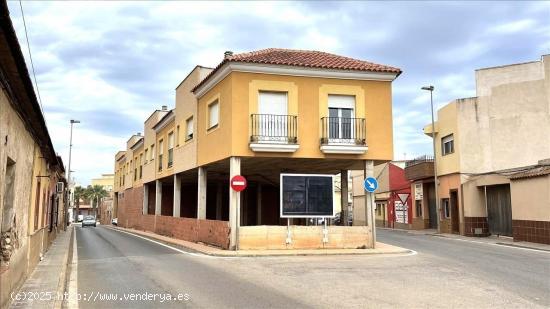  SE VENDE CONJUNTO DE 5 VIVIENDAS + 6 GARAJES EL ALGAR - MURCIA 