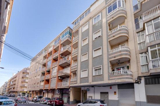  APARTAMENTO DE 2 DORMITORIOS EN TORREVIEJA PLAYA DEL CURA - ALICANTE 