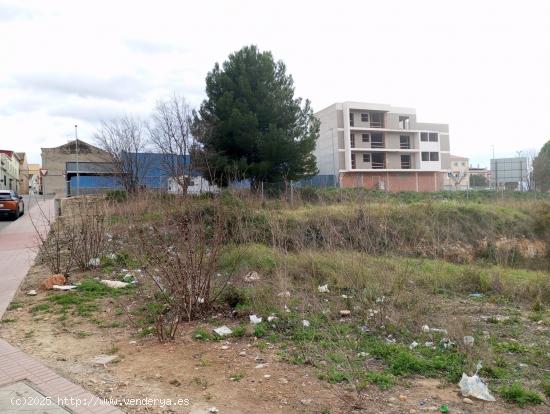  Terreno con uso residencial - CASTELLON 