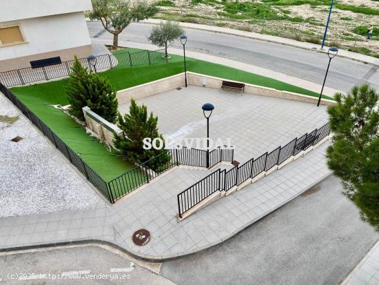 SOL8VIDAL VENDE PISO EN HURCHILLO - ALICANTE