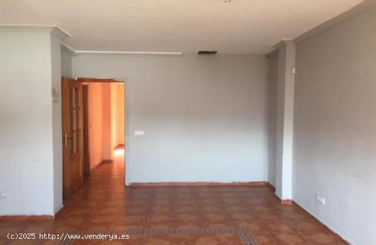 Piso en Venta en Algeciras - CADIZ