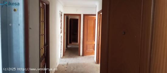 Venta de Piso en el Centro de Llerena (Badajoz) - BADAJOZ