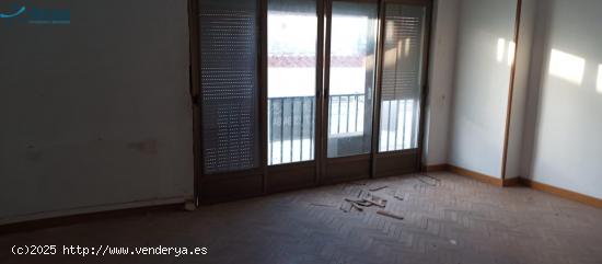 Venta de Piso en el Centro de Llerena (Badajoz) - BADAJOZ