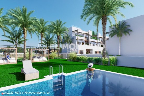 Bungalow en venta a estrenar en Pilar de la Horadada (Alicante)