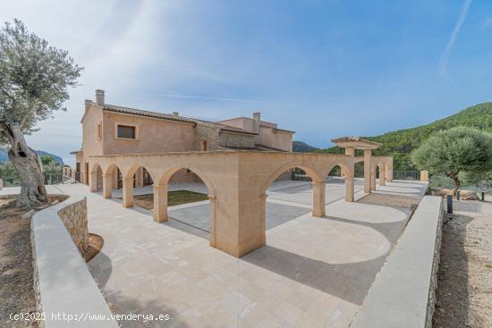 Villa de estilo mallorquín en Camp de Mar - BALEARES