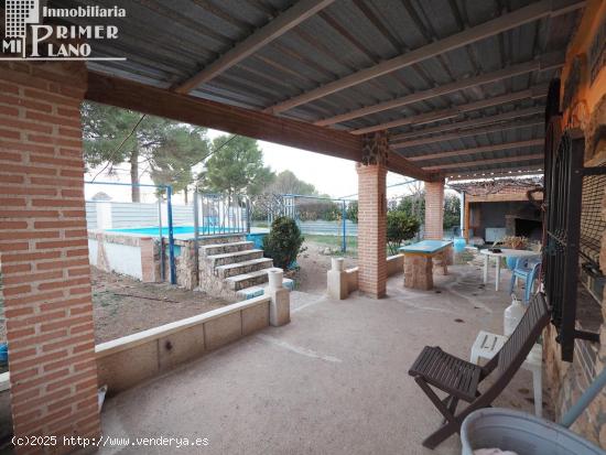 Se vende chalet con 237m2 construidos y 2812m2 de parcela en Argamasilla de Alba - CIUDAD REAL