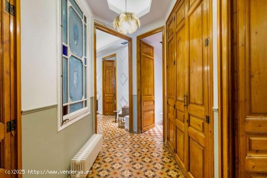  Piso entero de 4 habitaciones en barcelona. - BARCELONA 