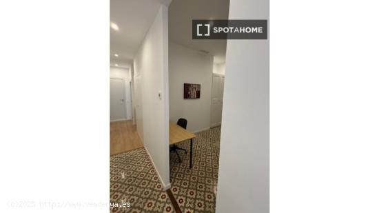 Apartamento entero de 2 dormitorios en Barcelona. - BARCELONA