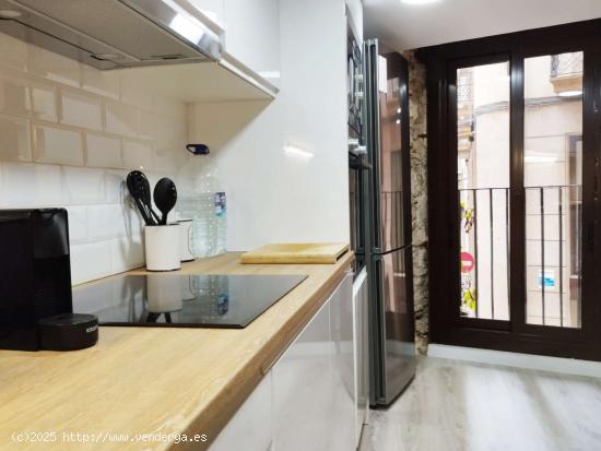  Apartamento entero de 1 dormitorio en Barcelona - BARCELONA 